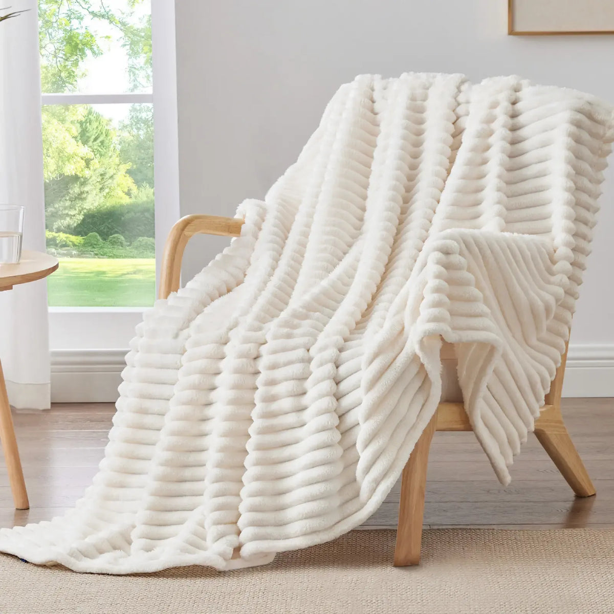 Fleece Throw Blanket, 300 GSM Super Soft Blanket, 3D Stripe Texture Fluffy Blanket, Throw Blanket for Couch, Sofa, Bed, Living Room, Home Decor, All Seasons, Decorative, Gift Idea,back to school,back to school shopping,sohochic