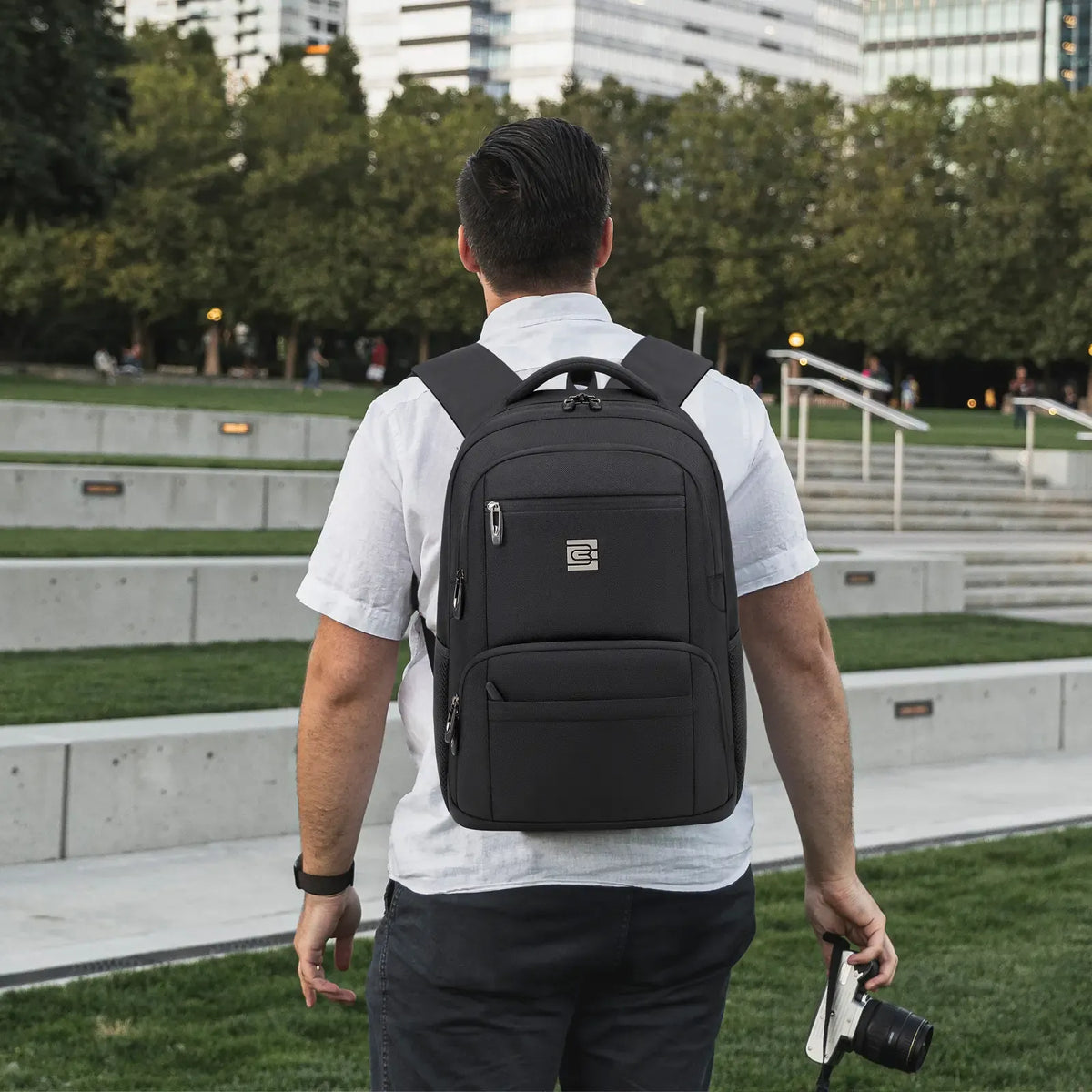 Unisex Casual Solid Black 17.6-Inch Polyester Laptop Backpack, Compact Zippered Plain Design, for Daily Commutes, Work, Adults' Luggage Accessory